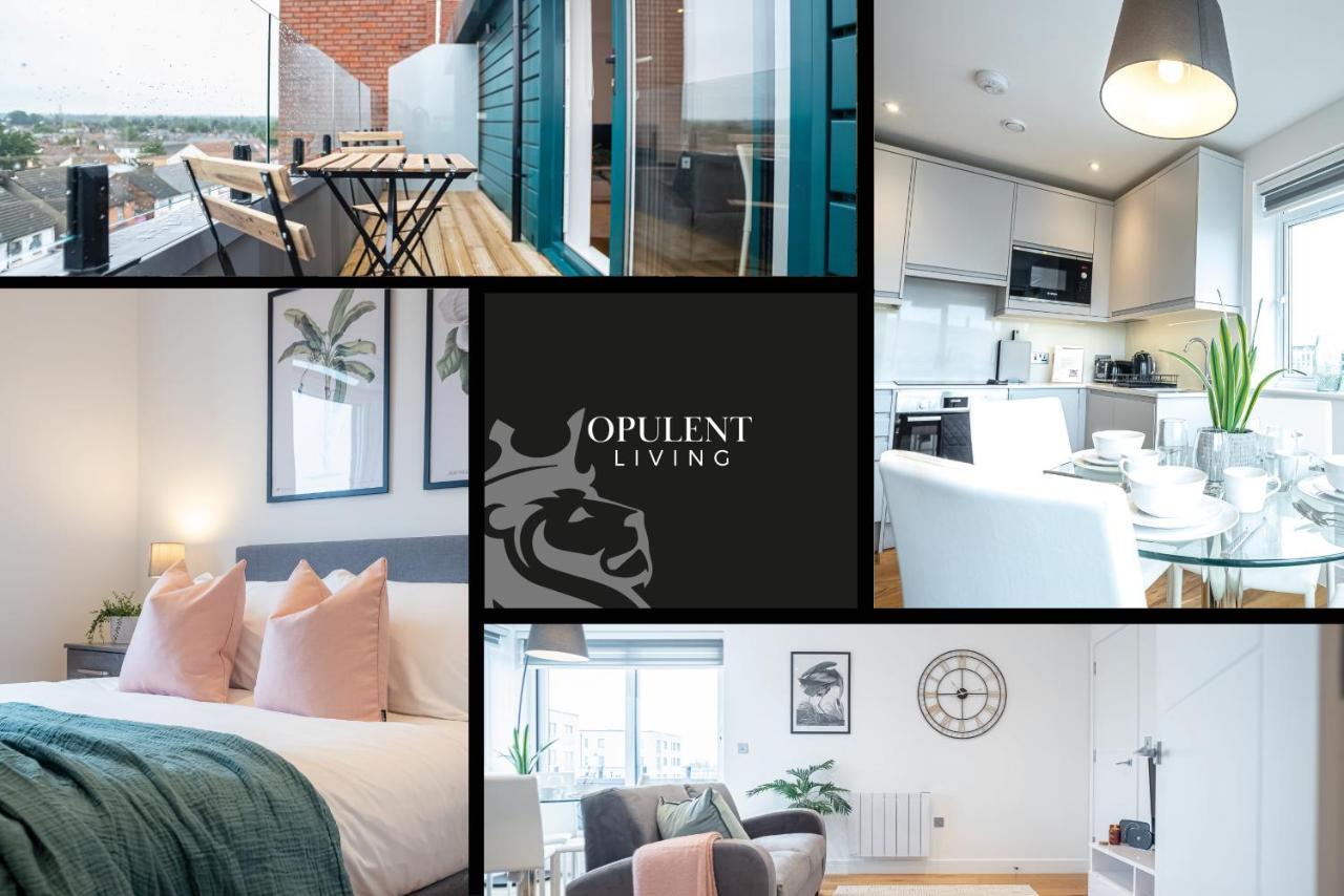 Luxe & Stylish 1 & 2 Bed Flats Near Heathrow, Legoland, & Windsor סלאו מראה חיצוני תמונה
